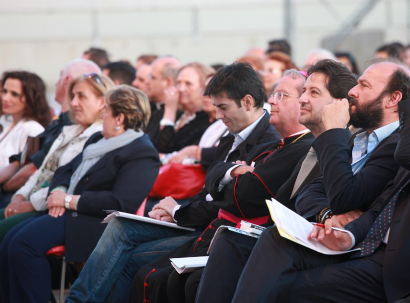 10 Piazze per 10 Comandamenti a Cagliari