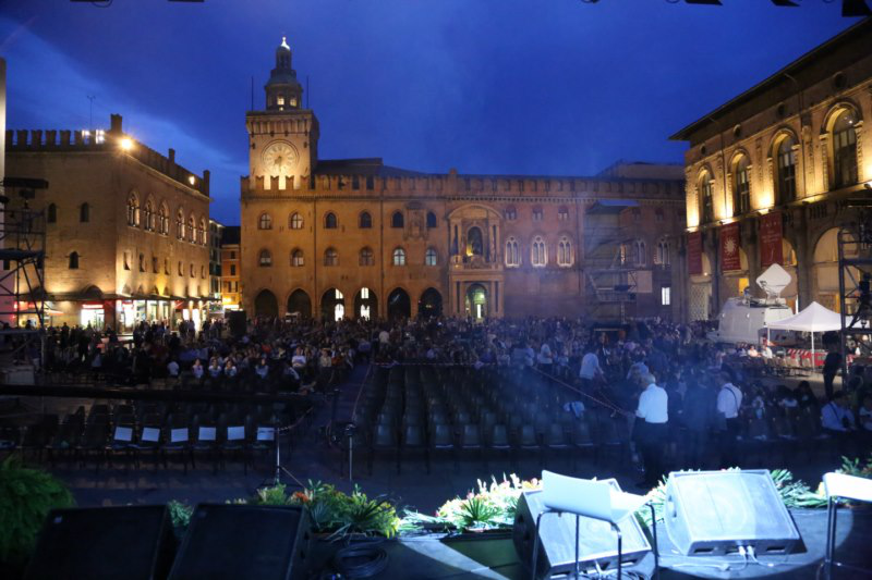 10 piazze per 10 comandamenti a Bologna_005