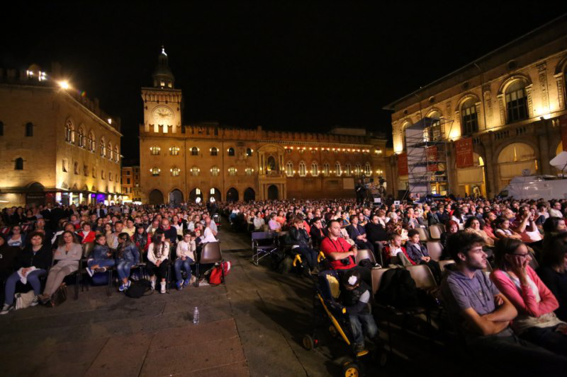 10 piazze per 10 comandamenti a Bologna_028