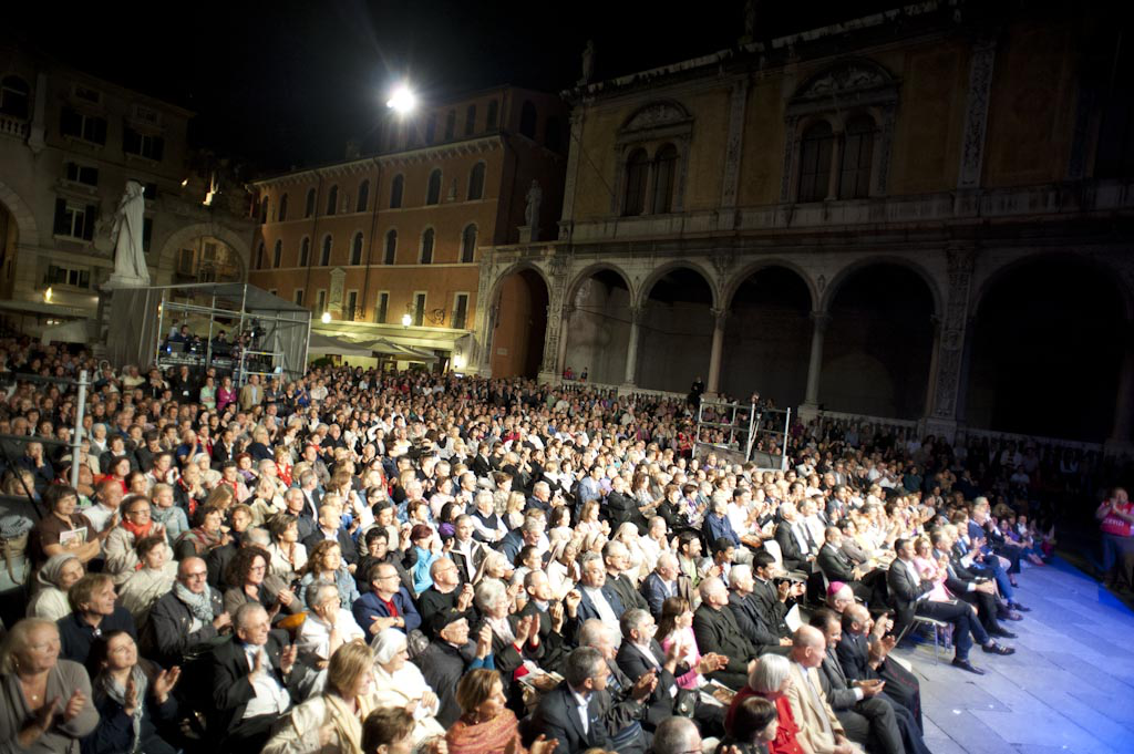 Verona - 10 Piazze per 10 Comandamenti _032