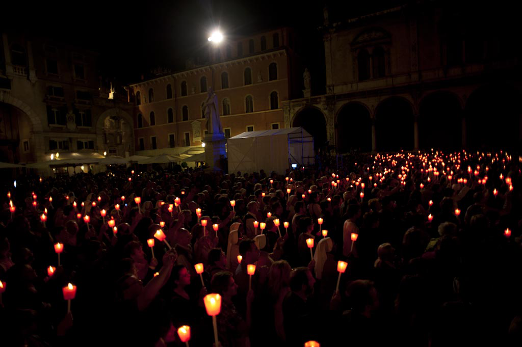 Verona - 10 Piazze per 10 Comandamenti _042